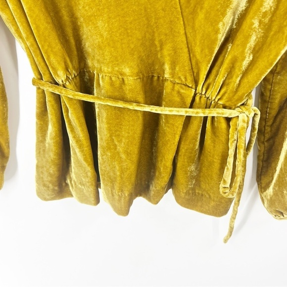 ✅ J.Crew Faux-wrap top in Vintage Gold velvet Size 10 Long Sleeve - Picture 6 of 7